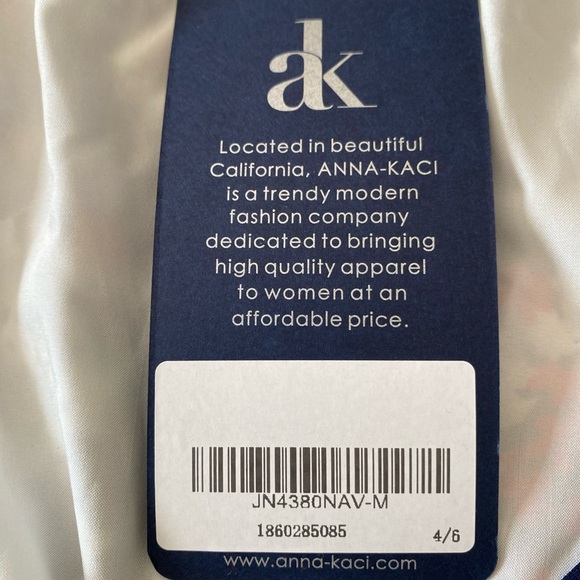 NWT Anna-Kaci Floral Print Navy Dress M fully lines V neck cap sleeves - Picture 5 of 13